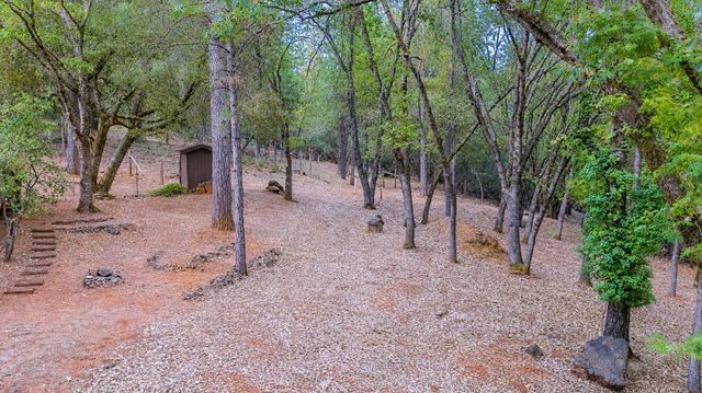 15914 Brooks Rd, Grass Valley, CA 95945