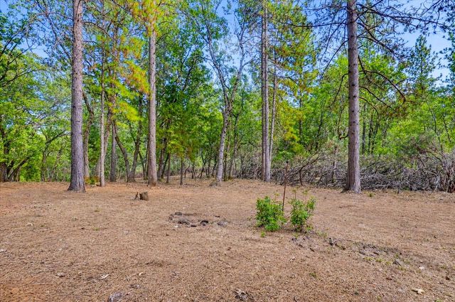 15914 Brooks Rd, Grass Valley, CA 95945