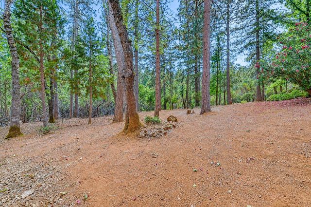 15914 Brooks Rd, Grass Valley, CA 95945