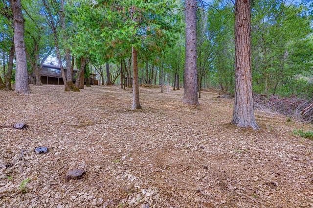 15914 Brooks Rd, Grass Valley, CA 95945