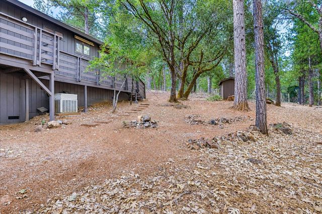 15914 Brooks Rd, Grass Valley, CA 95945