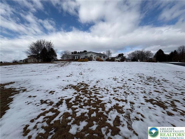 3116 Rick Road, Schnecksville, PA 18078