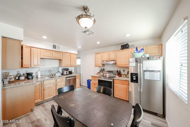 2422 E CAMINO Street, Mesa, AZ 85213