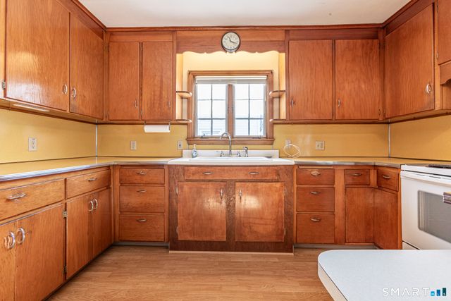 25 Nesbit Avenue, West Hartford, CT 06119