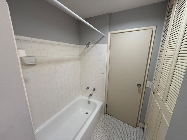 10301 Cedar Lake Road 102, Hopkins, MN 55305