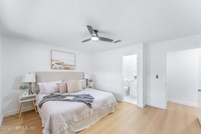 8460 W LYNDA SUE Lane, Jacksonville, FL 32217