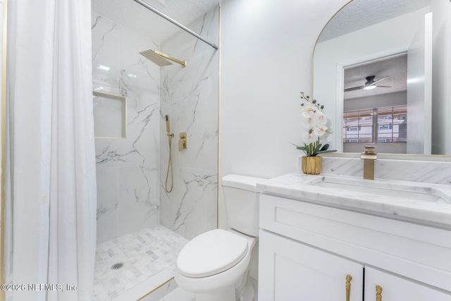 8460 W LYNDA SUE Lane, Jacksonville, FL 32217