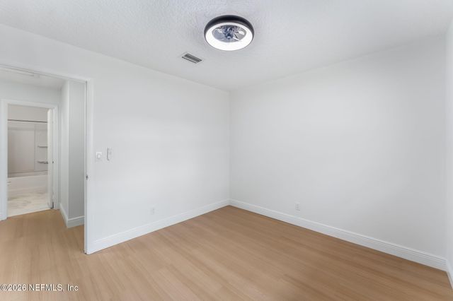 8460 W LYNDA SUE Lane, Jacksonville, FL 32217