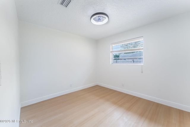 8460 W LYNDA SUE Lane, Jacksonville, FL 32217