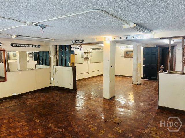 2009 Ash Street, Savannah, GA 31404