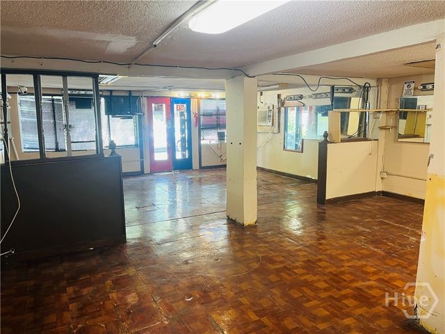 2009 Ash Street, Savannah, GA 31404