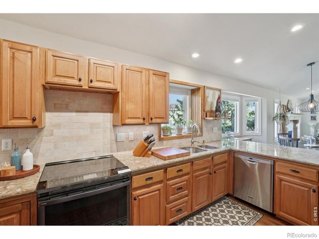 330 Blackstone Circle, Loveland, CO 80537