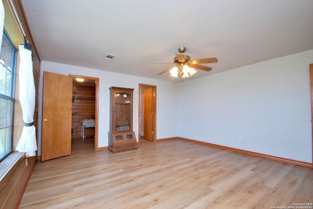 2725 Old Lehmann, Seguin, TX 78155