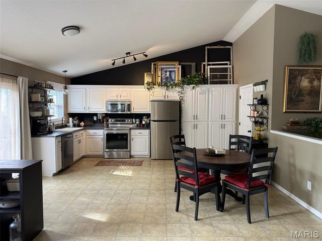 10407 Micah Lane, Hillsboro, MO 63050
