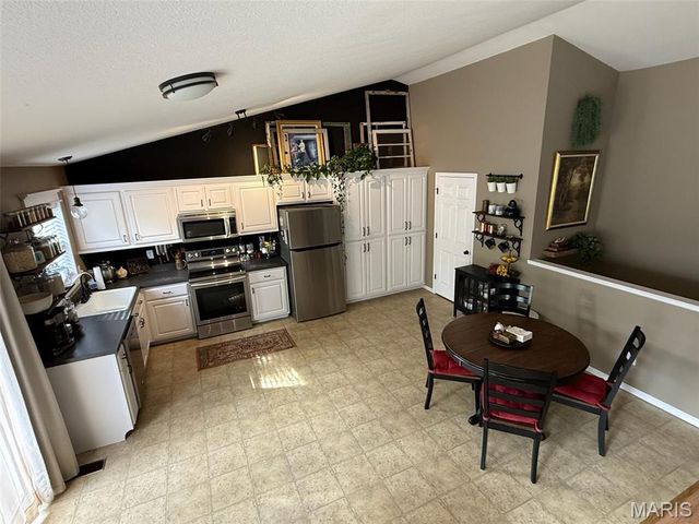 10407 Micah Lane, Hillsboro, MO 63050