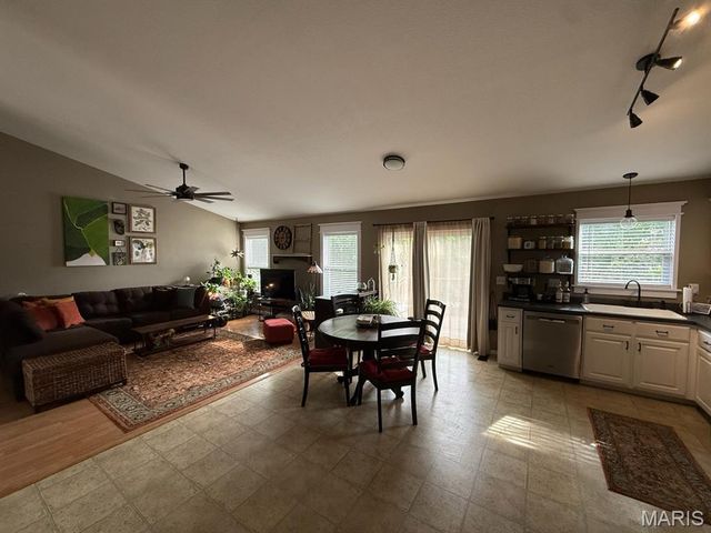 10407 Micah Lane, Hillsboro, MO 63050