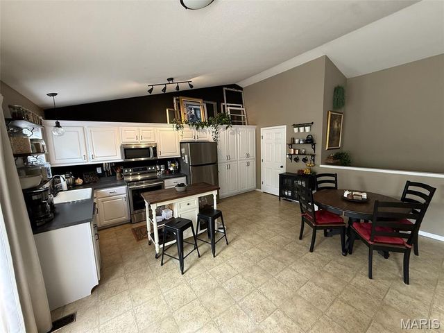 10407 Micah Lane, Hillsboro, MO 63050