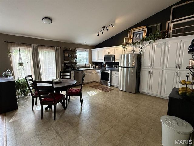 10407 Micah Lane, Hillsboro, MO 63050
