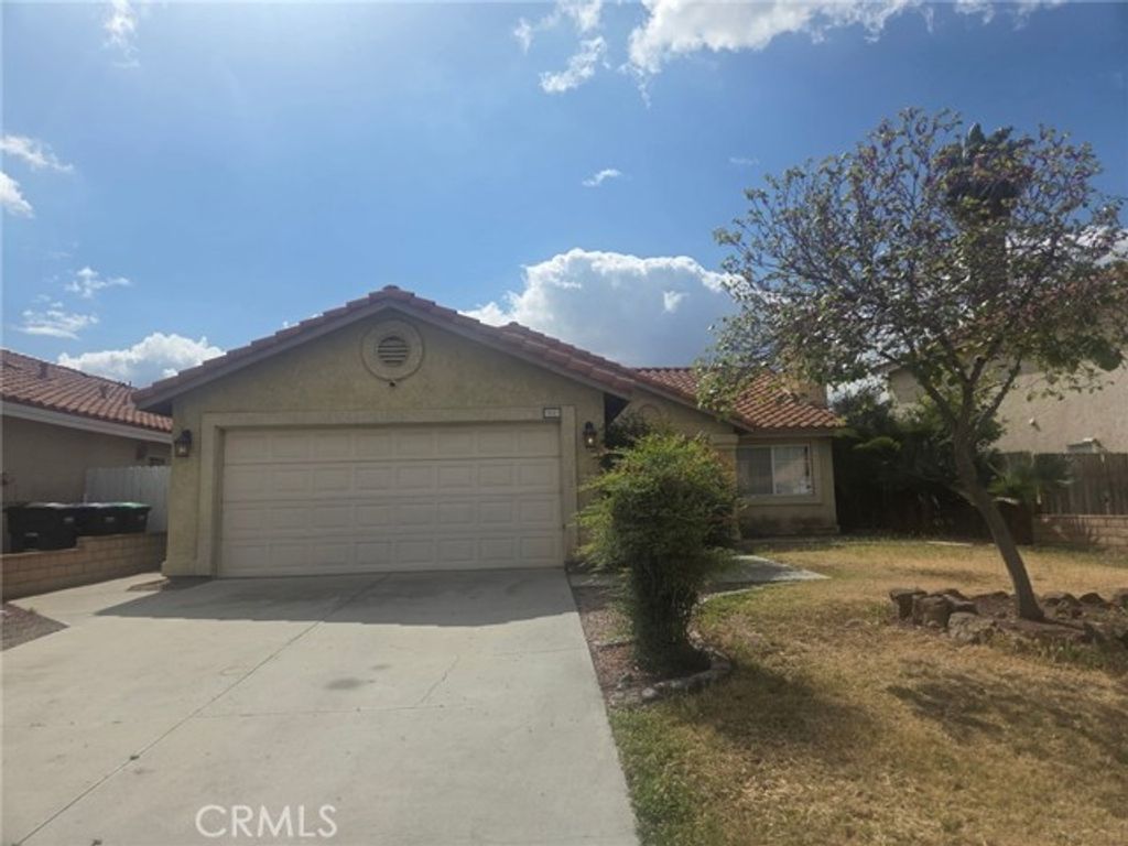 3827 Cougar Canyon, Hemet, CA 92545