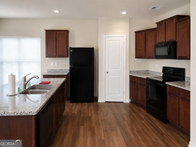 10855 Wheeler Trace, Hampton, GA 30228