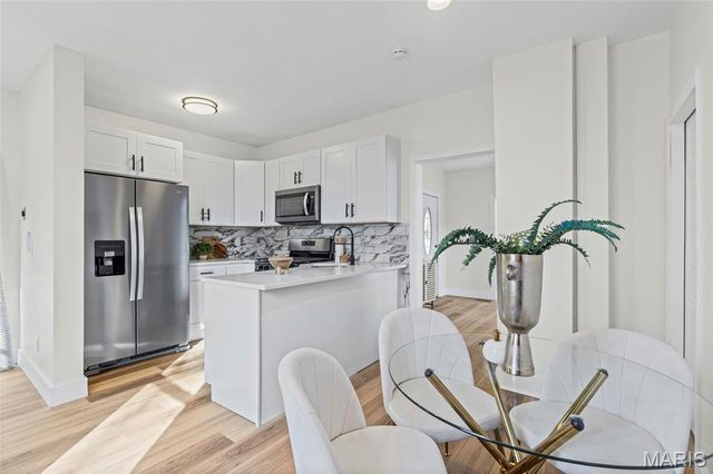 4878 Heidelberg Avenue, St Louis, MO 63123