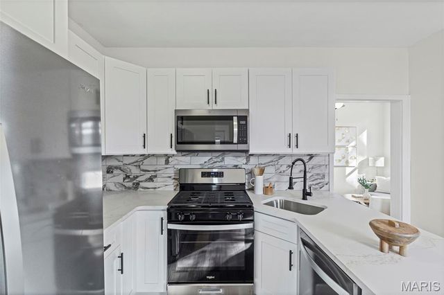 4878 Heidelberg Avenue, St Louis, MO 63123