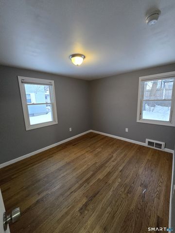 50 Hillcrest Avenue, West Hartford, CT 06110