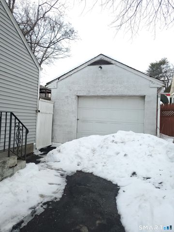 50 Hillcrest Avenue, West Hartford, CT 06110