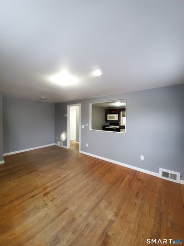 50 Hillcrest Avenue, West Hartford, CT 06110