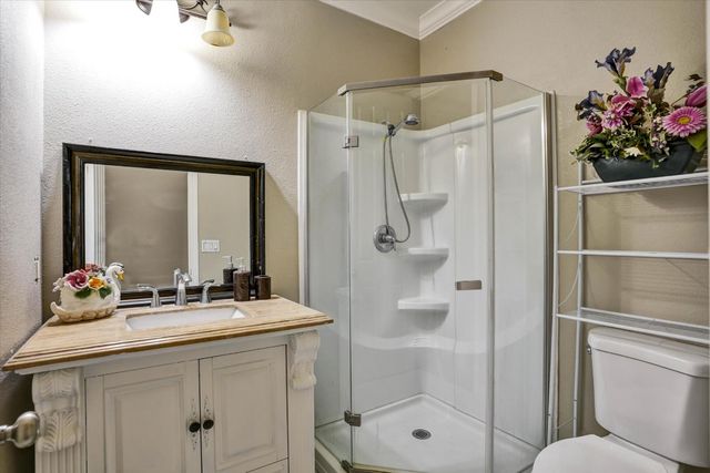 3837 Banyan Tree Dr, Modesto, CA 95355