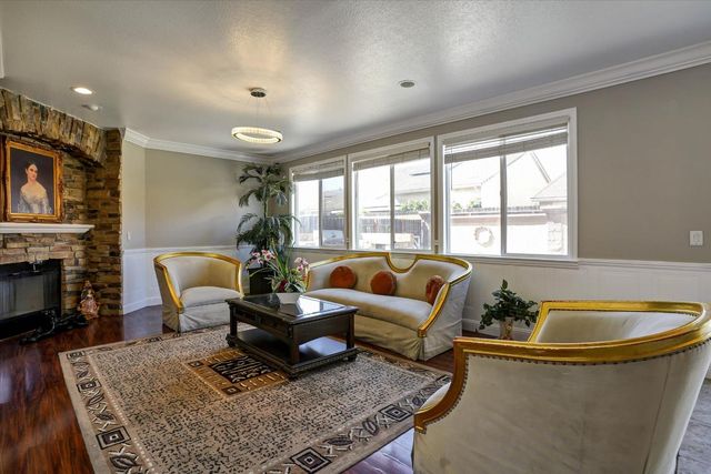 3837 Banyan Tree Dr, Modesto, CA 95355