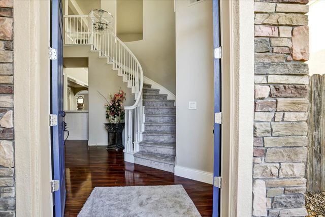 3837 Banyan Tree Dr, Modesto, CA 95355
