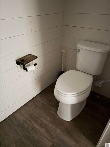 3185 Wadesboro Road, Benton, KY 42025