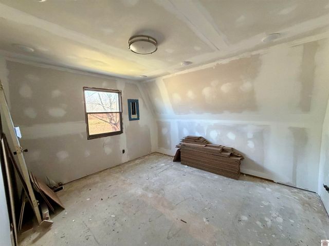 3185 Wadesboro Road, Benton, KY 42025