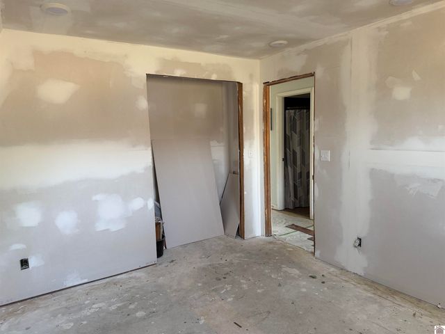 3185 Wadesboro Road, Benton, KY 42025