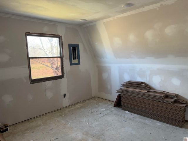 3185 Wadesboro Road, Benton, KY 42025