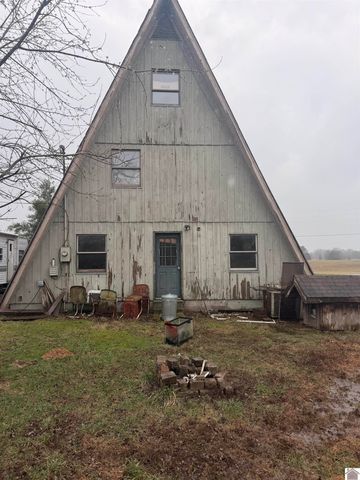 3185 Wadesboro Road, Benton, KY 42025