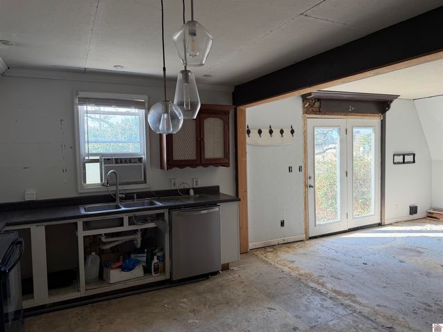 3185 Wadesboro Road, Benton, KY 42025