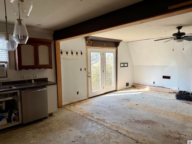 3185 Wadesboro Road, Benton, KY 42025