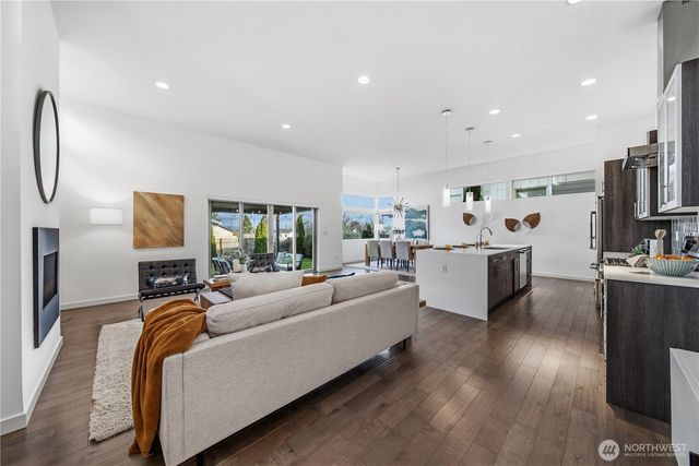 2447 S Spencer Street, Seattle, WA 98108