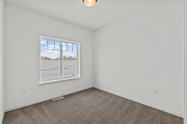 955 Eisenhower Boulevard, North Liberty, IA 52317