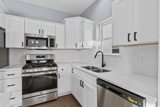 955 Eisenhower Boulevard, North Liberty, IA 52317