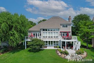 7230 Cuesta Way Drive, Rockford, MI 49341