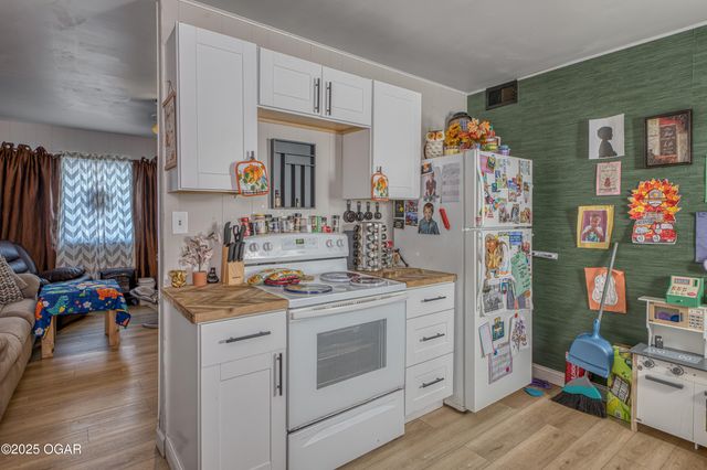 1844 W 21st Terrace, Joplin, MO 64804