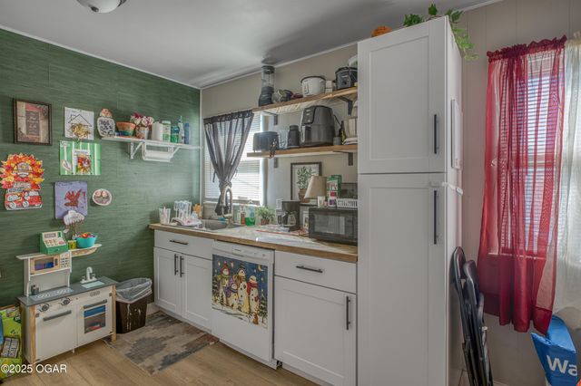 1844 W 21st Terrace, Joplin, MO 64804