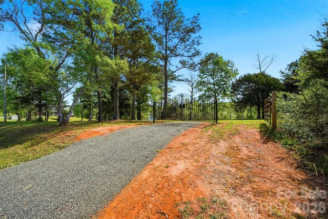 5411 Icard Ridge Road, Hickory, NC 28601