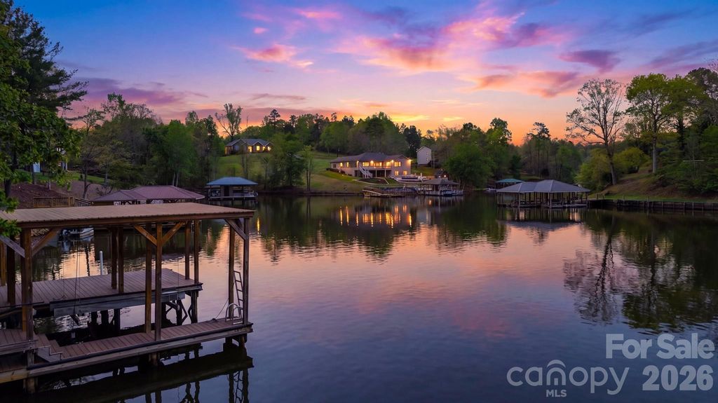 5411 Icard Ridge Road, Hickory, NC 28601