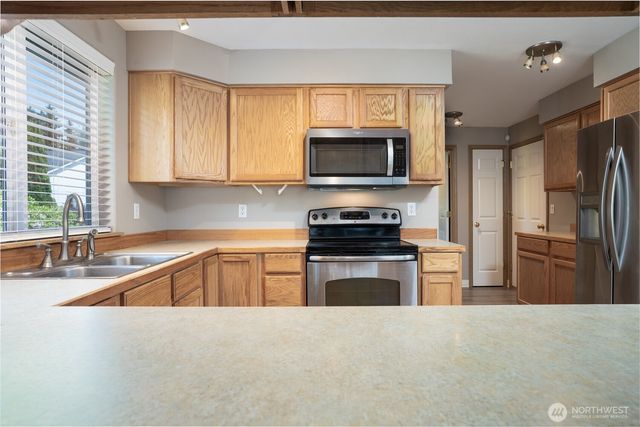 5221 64th Street W, University Place, WA 98467