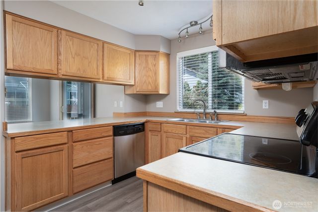 5221 64th Street W, University Place, WA 98467