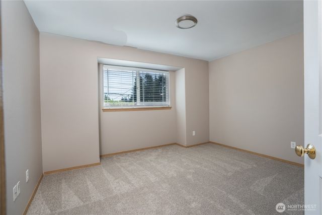 5221 64th Street W, University Place, WA 98467